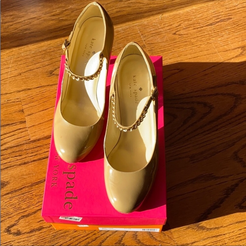 Kate Spade Kea Camel Patent Leather Chain Strap pump